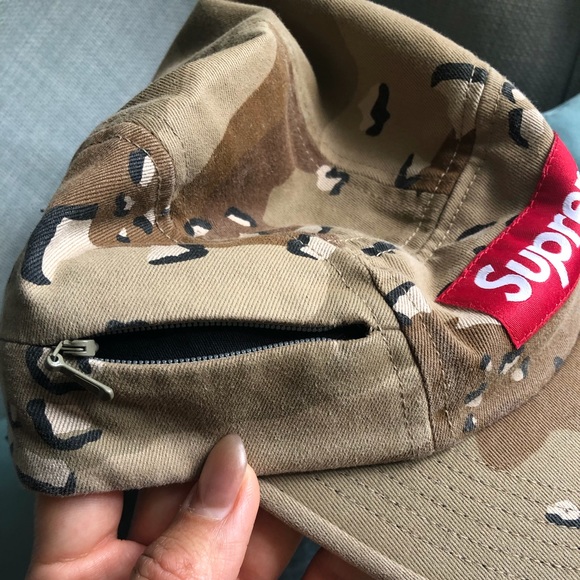 Supreme - Picture 5 of 5